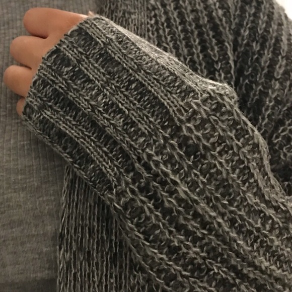 ▫️2 LARGE LEFT▫️Oversized Heather Grey Cardigan - Picture 4 of 6